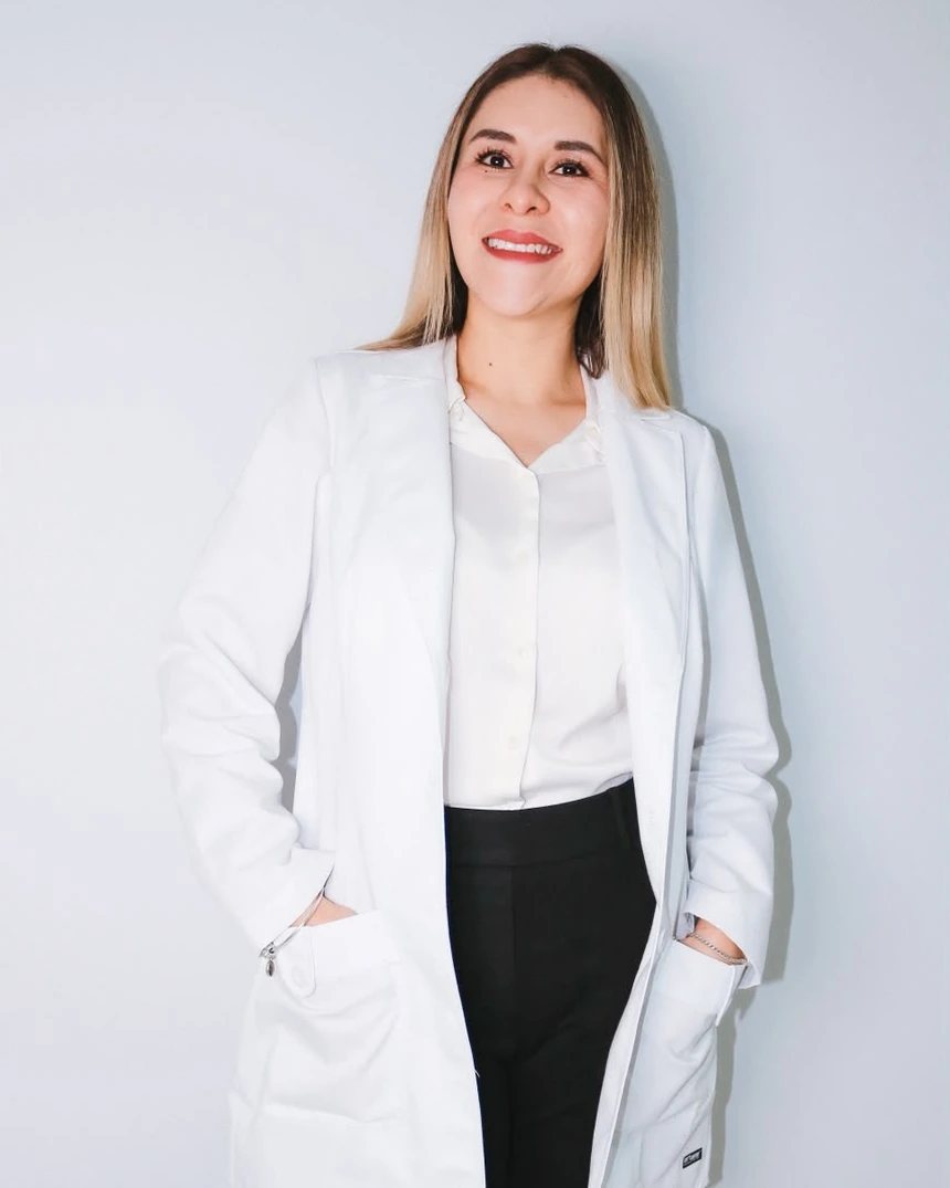La Dra. Ariatne Mar Álvarez, neurocirujana en Querétaro